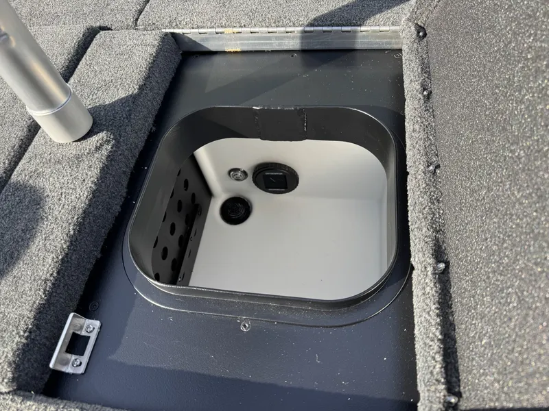 Slide: The Image of Skeeter ZXE20 2026 - 33