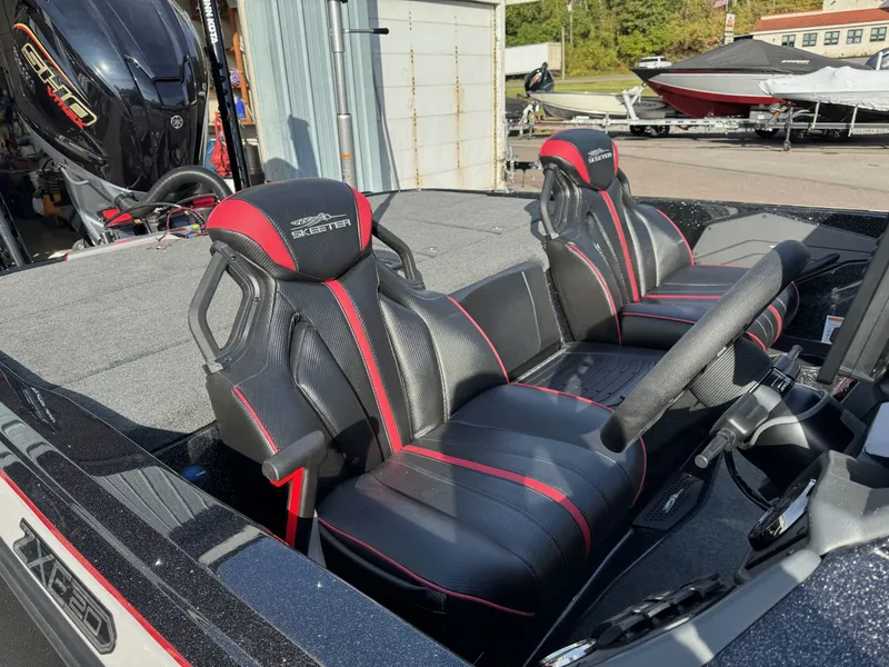 Slide: The Image of Skeeter ZXE20 2026 - 9