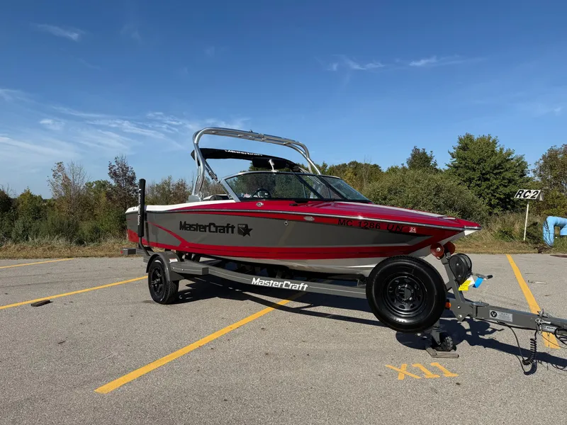 Slide: The Image of MasterCraft ProStar 2020 - 6