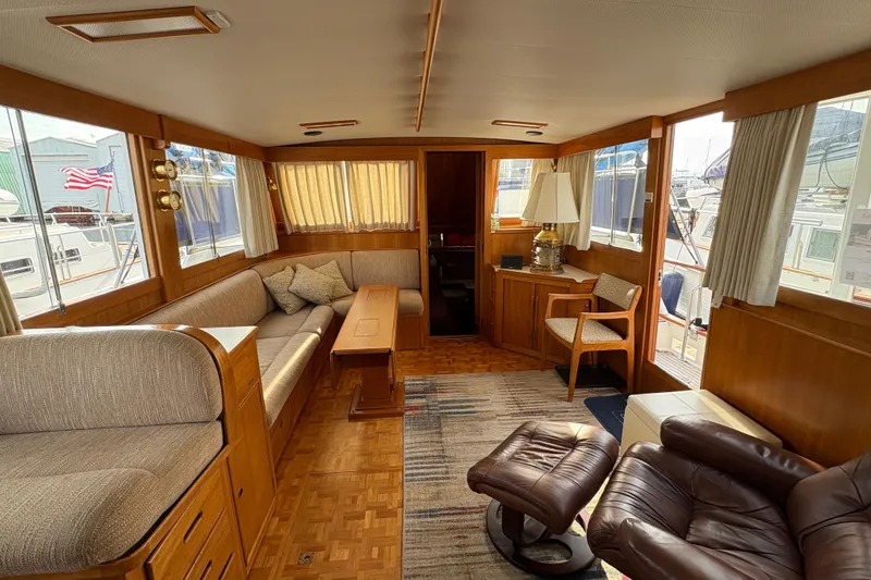 Slide: The Image of Grand Banks 42 Motoryacht 1995 - 22