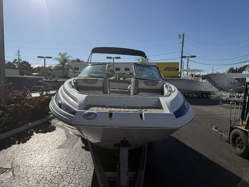 Slide: The Image of Crownline Boats Eclipse E235 XS 2022 - 11