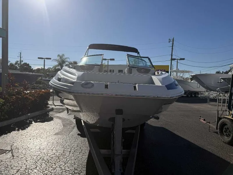 Slide: The Image of Crownline Boats Eclipse E235 XS 2022 - 13