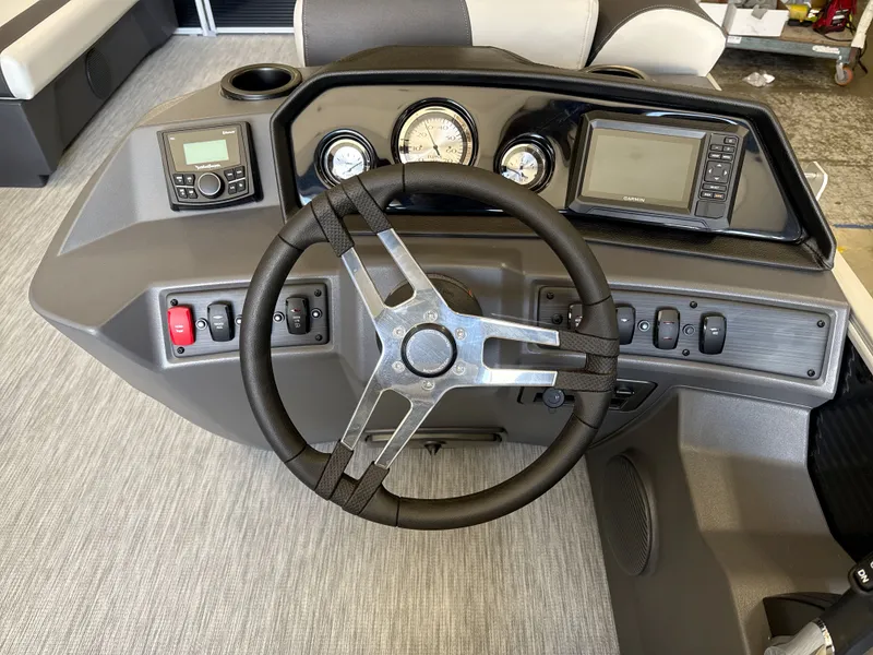 Slide: The Image of Bennington 20SL-Snap 2026 - 5