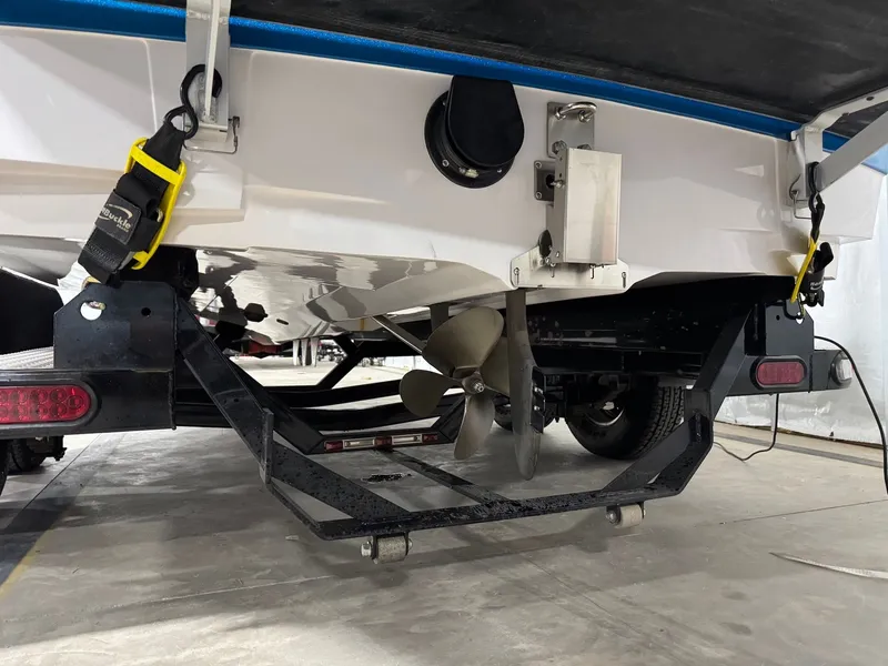 Slide: The Image of Nautique 200V 2013 - 33