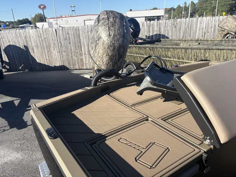 Slide: The Image of Thor LAKE HAMMER 1900 CC 2026 - 5