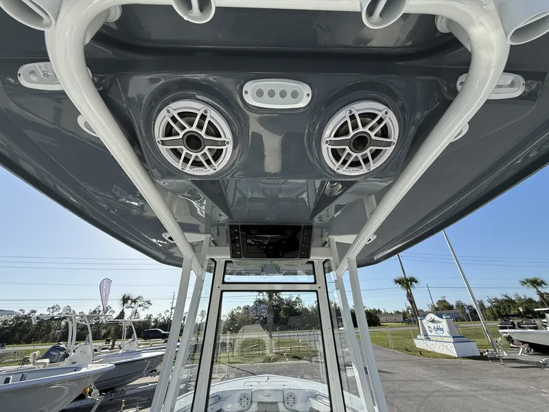 Slide: The Image of Tidewater 220 LXF 2026 - 10