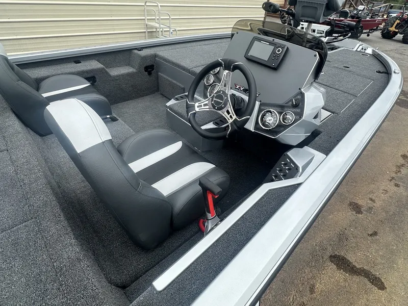 Slide: The Image of Vexus AVX 1880c 2026 - 7