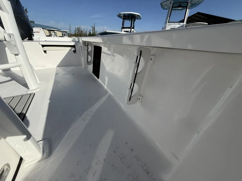 Slide: The Image of Tidewater 2110 Bay Max 2026 - 5