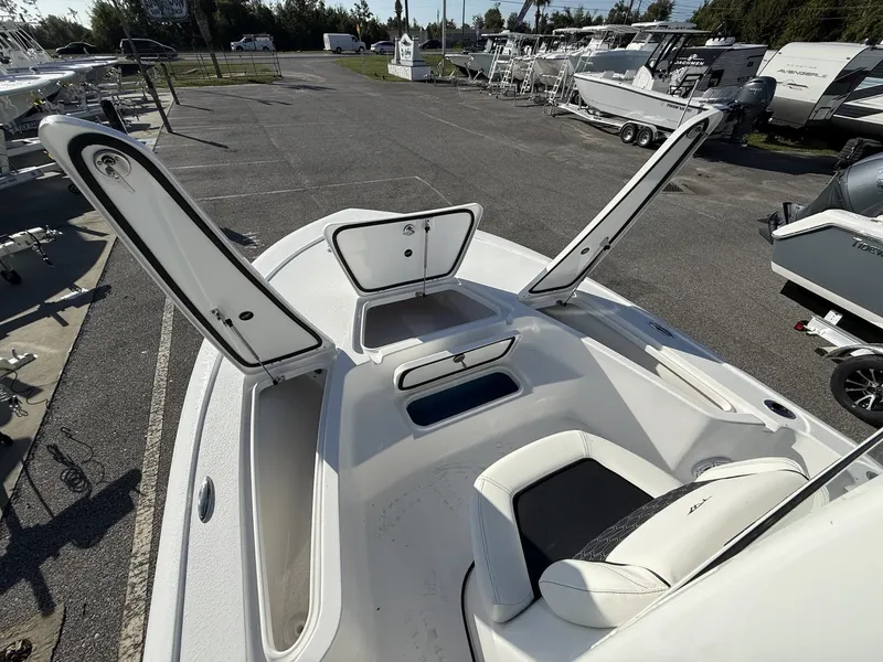 Slide: The Image of Tidewater 2110 Bay Max 2026 - 8