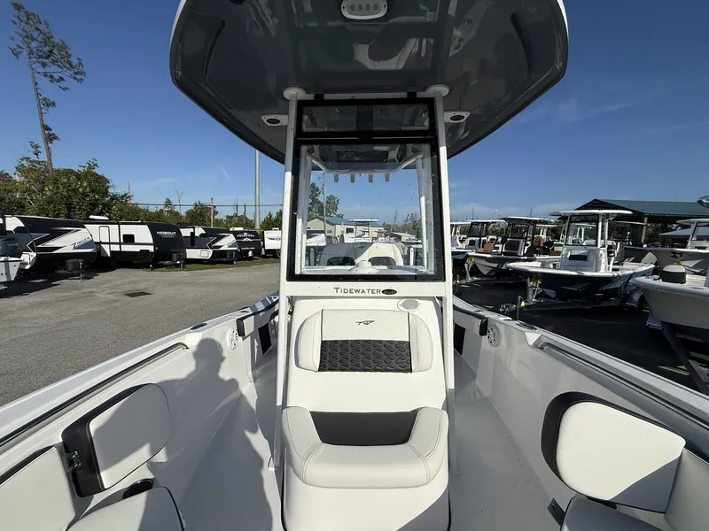 Slide: The Image of Tidewater 220 LXF 2026 - 4