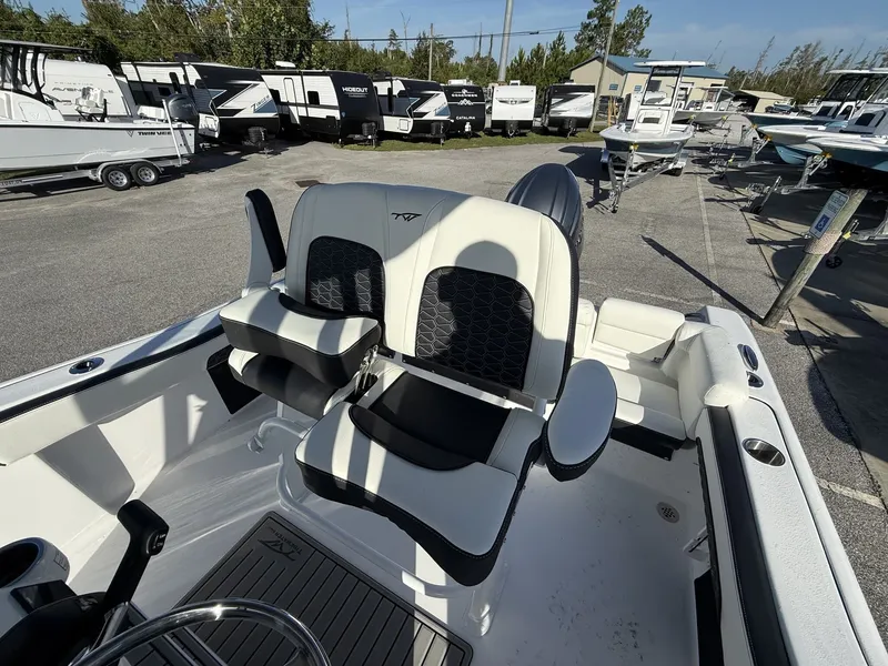 Slide: The Image of Tidewater 220 LXF 2026 - 11