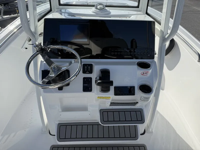 Slide: The Image of Tidewater 220 LXF 2026 - 9