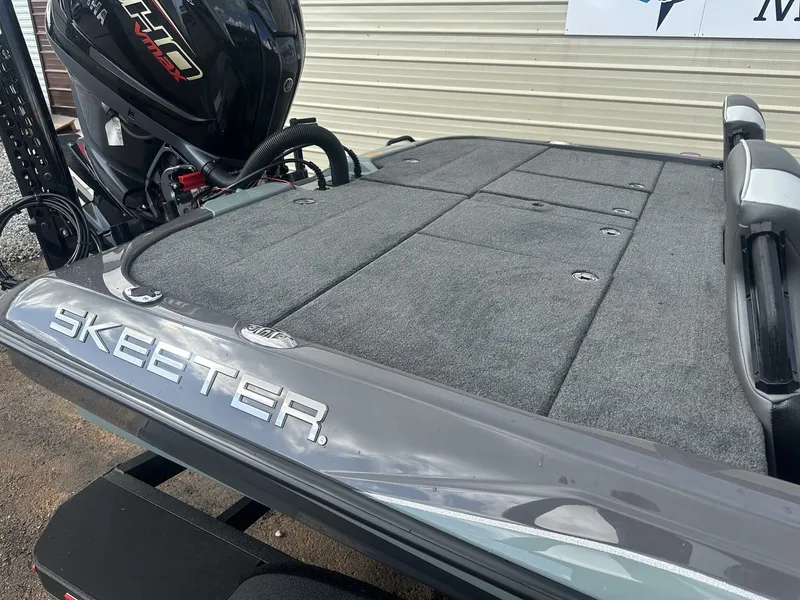 Slide: The Image of Skeeter ZXE21 2026 - 6