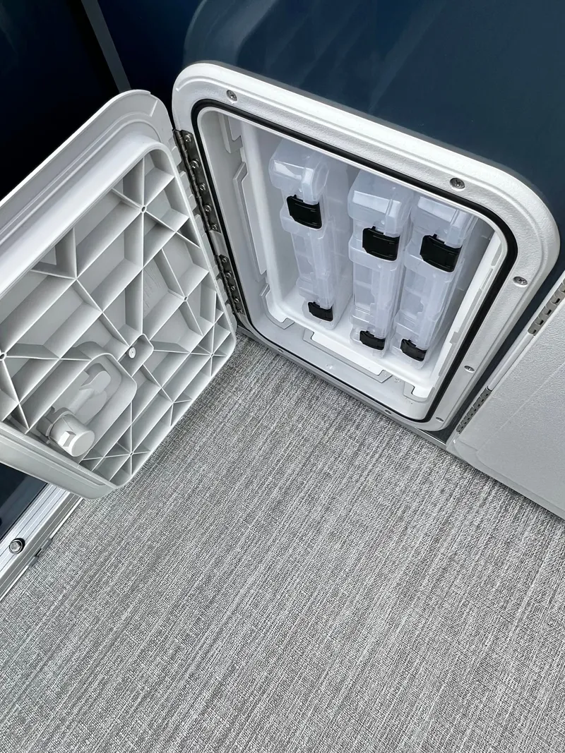 Slide: The Image of Avalon Venture 85 25' Rear Fish Triple-Toon - IN STOCK 2026 - 25