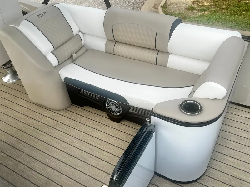 Slide: The Image of Avalon Catalina 23' Quad Lounge Triple-Toon - IN STOCK 2026 - 19