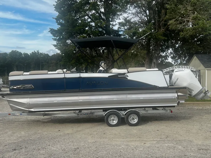 Slide: The Image of Avalon Catalina 23' Quad Lounge Triple-Toon - IN STOCK 2026 - 2