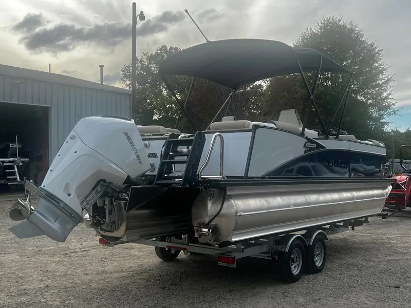 Slide: The Image of Avalon Catalina 23' Quad Lounge Triple-Toon - IN STOCK 2026 - 5