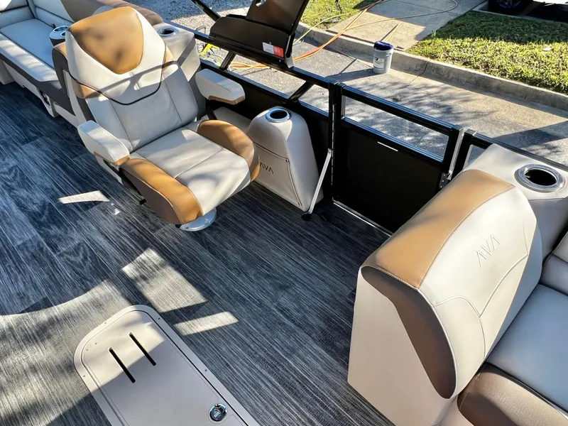 Slide: The Image of Avalon Venture 85 25' Quad Lounge Triple-Toon - IN STOCK 2026 - 12