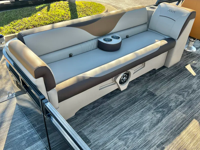 Slide: The Image of Avalon Venture 85 25' Quad Lounge Triple-Toon - IN STOCK 2026 - 18