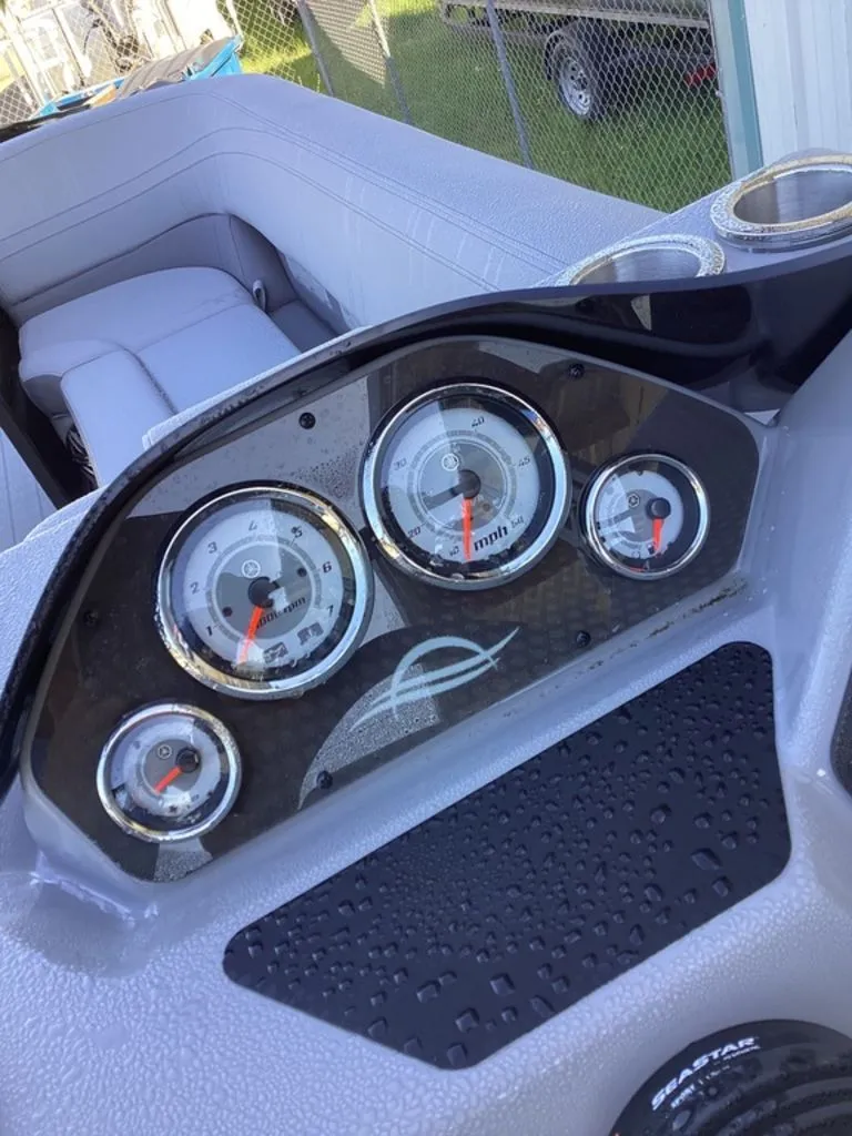 Slide: The Image of Dashboard of SunCatcher Fusion 324SS boat, model year 2026. - 34