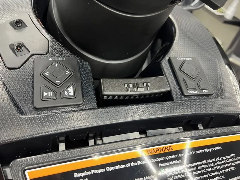 Slide: The Image of Yamaha FX Cruiser® HO 2026 - 12