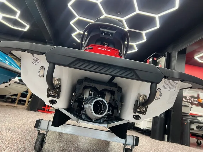 Slide: The Image of Yamaha FX Cruiser® HO 2026 - 6