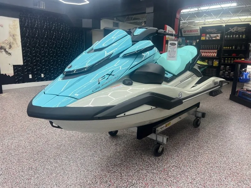 Slide: The Image of Yamaha FX Cruiser® HO 2025 - 3