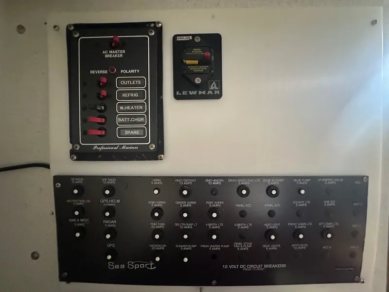 Slide: The Image of Sea Sport 2400 1993 - 12