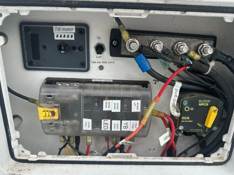 Slide: The Image of Sea Sport 2400 1993 - 13