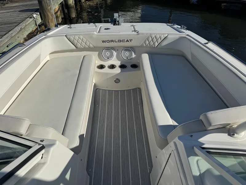 Slide: The Image of World Cat 230 SD 2026 - 11