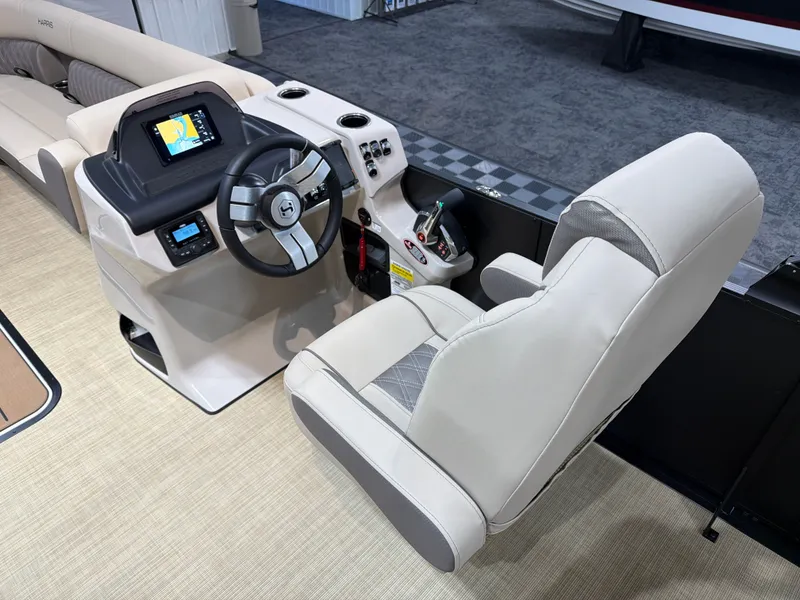 Slide: The Image of Harris Cruiser 250 2026 - 13