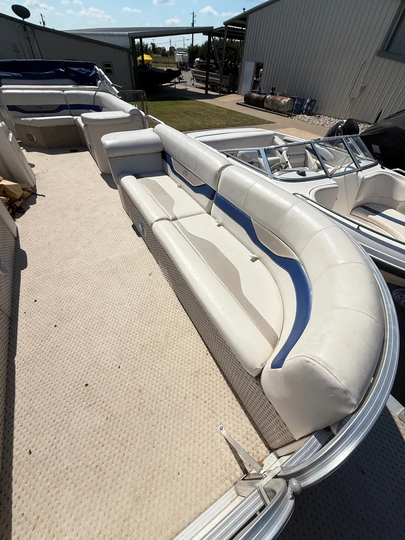 Slide: The Image of Avalon LS 2400 2008 - 14