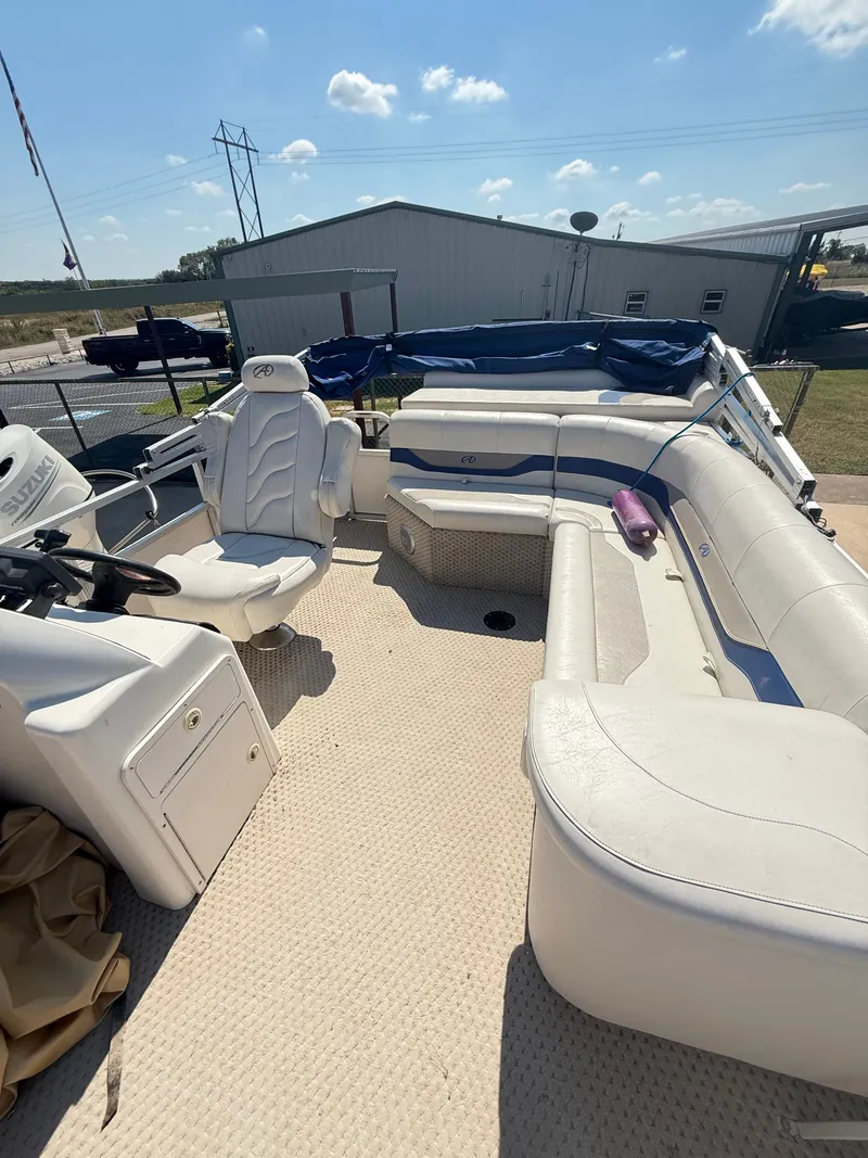 Slide: The Image of Avalon LS 2400 2008 - 15