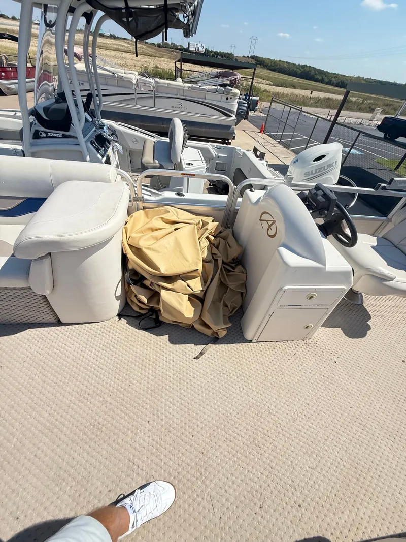 Slide: The Image of Avalon LS 2400 2008 - 18