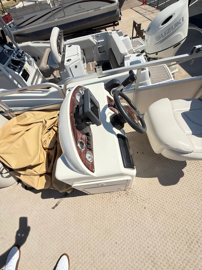 Slide: The Image of Avalon LS 2400 2008 - 21