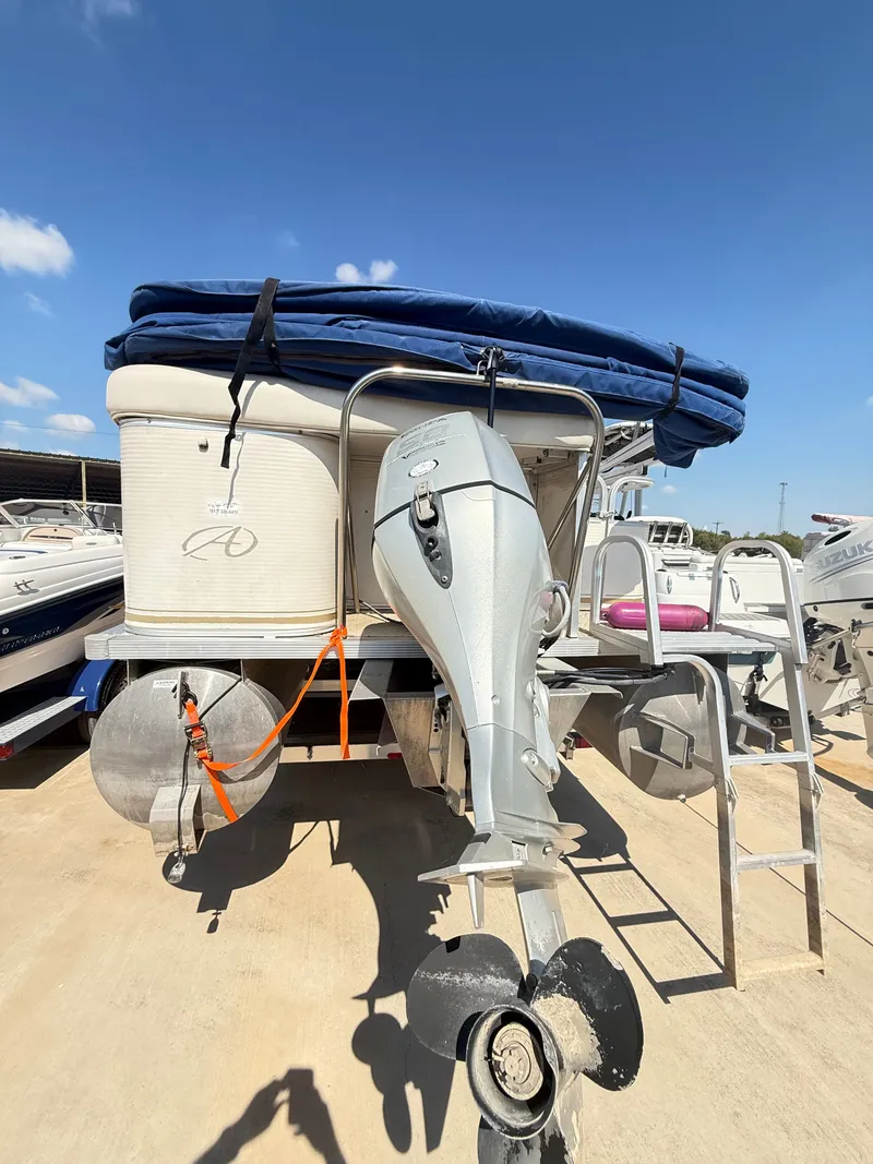 Slide: The Image of Avalon LS 2400 2008 - 4