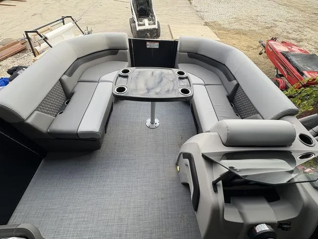 Slide: The Image of Princecraft VECTRA 21 RL / 60ELPT CT EFI 4S 2026 - 4