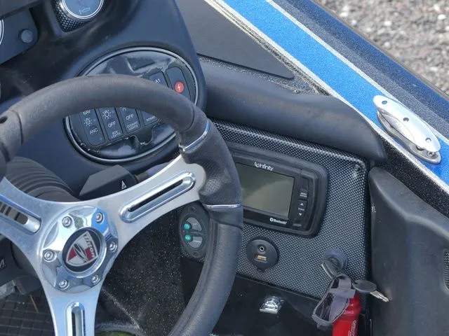 Slide: The Image of Triton 21 TrX 2017 - 18