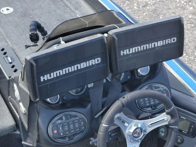 Slide: The Image of Triton 21 TrX 2017 - 19