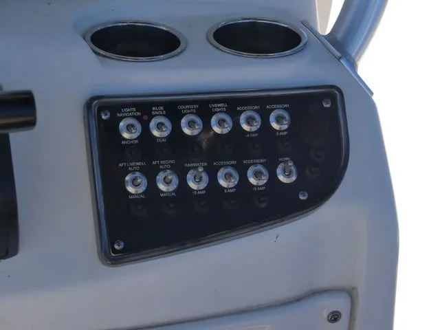 Slide: The Image of NauticStar 22 XS 2019 - 20