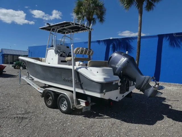 Slide: The Image of NauticStar 22 XS 2019 - 6