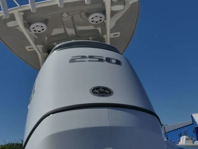 Slide: The Image of Pioneer 220 Bay Sport 2026 - 10