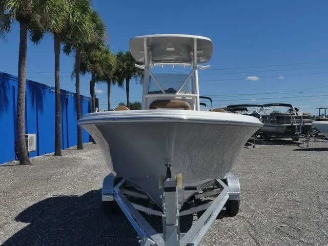 Slide: The Image of Pioneer 220 Bay Sport 2026 - 2