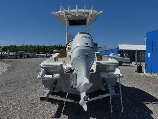 Slide: The Image of Pioneer 220 Bay Sport 2026 - 5