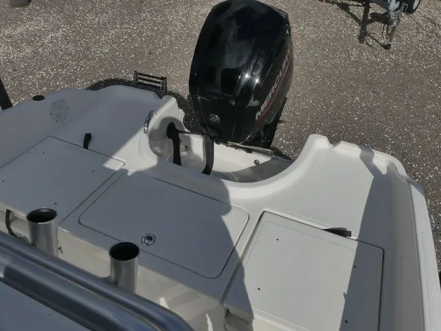 Slide: The Image of Bayliner Element E18 2021 - 18