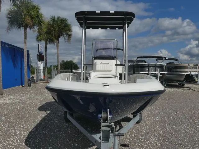 Slide: The Image of Bayliner Element E18 2021 - 2