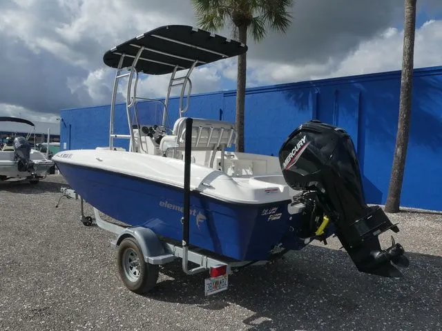 Slide: The Image of Bayliner Element E18 2021 - 6