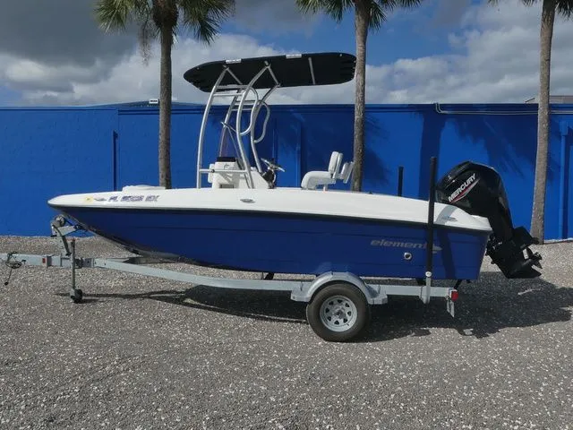 Slide: The Image of Bayliner Element E18 2021 - 7