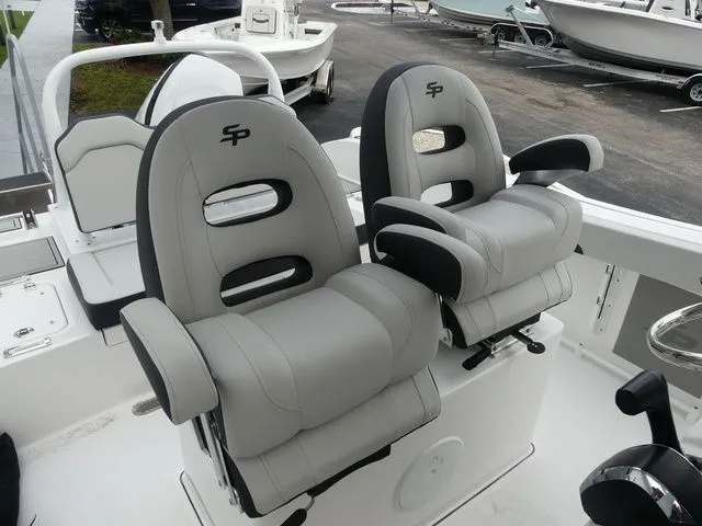 Slide: The Image of Sea Pro 245FLX Sandbar 2026 - 12