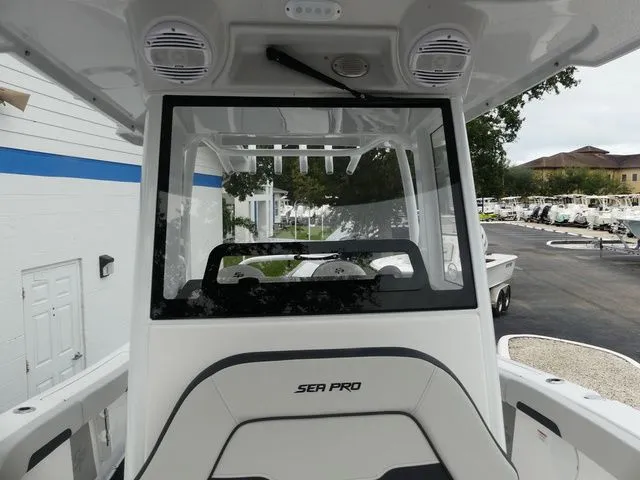 Slide: The Image of Sea Pro 245FLX Sandbar 2026 - 21